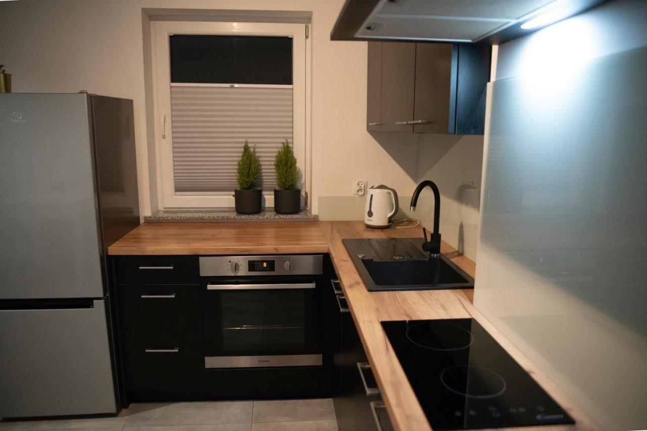 Apartament Jana Pawla โนวิซอนช์ ภายนอก รูปภาพ