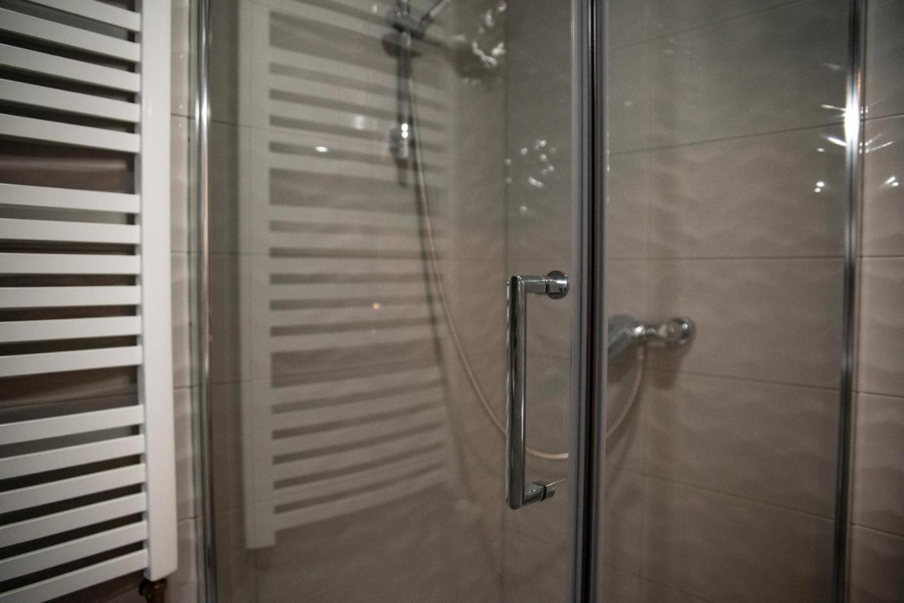Apartament Jana Pawla โนวิซอนช์ ภายนอก รูปภาพ